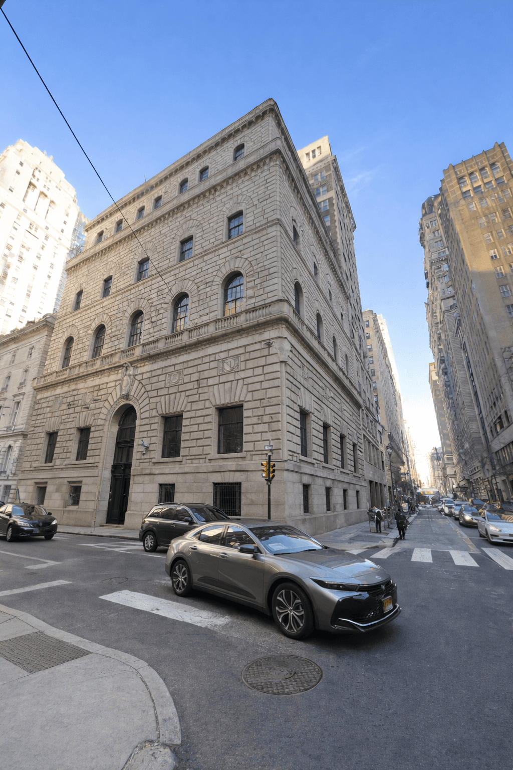 1435 Walnut Street, Rittenhouse, PA